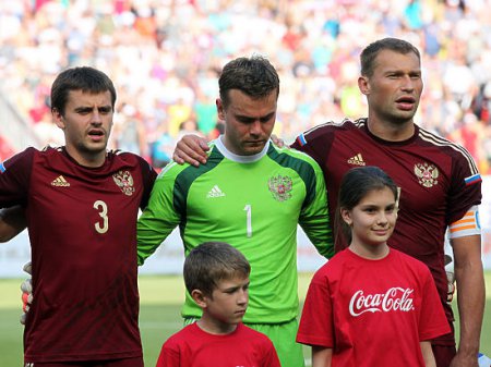 Футбольная сборная России поднялась на 5 мест в рейтинге ФИФА